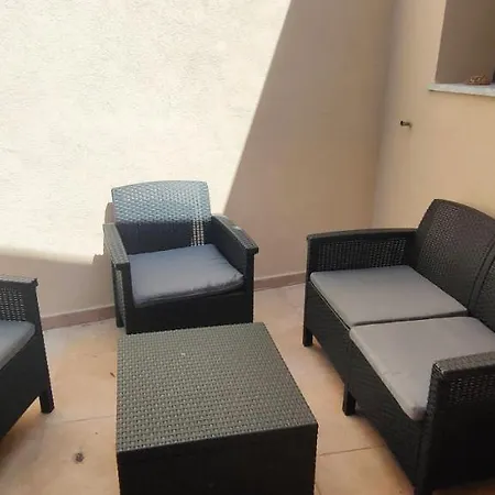 Casa E Giardino Taormina A 100 Mt Da Stazione E 30 Mt Dal Mare Holiday home *