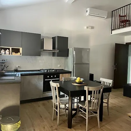 Holiday home Casa E Giardino Taormina A 100 Mt Da Stazione E 30 Mt Dal Mare