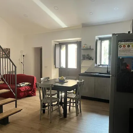 Casa E Giardino Taormina A 100 Mt Da Stazione E 30 Mt Dal Mare *